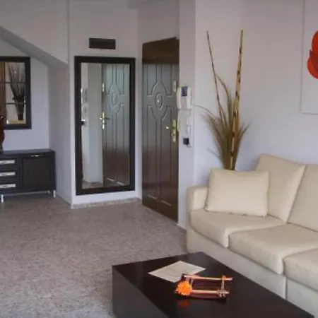 Immaculate 6-bed In Balchic Bulgaria Rogachevo